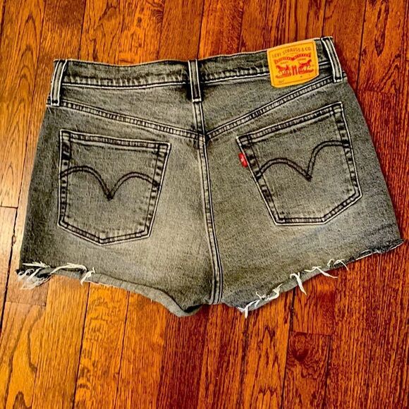 Levi’s 501 Sz31 Black Buttonfly Cutoff Jean Shorts - Picture 1 of 10
